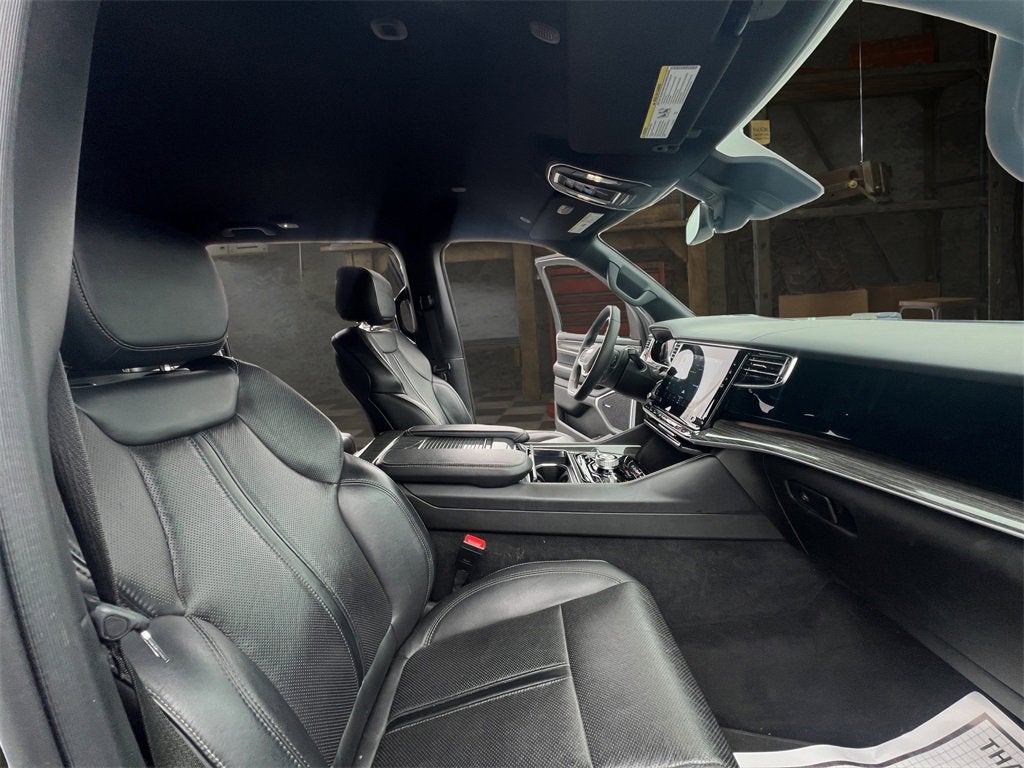 2022 Jeep Wagoneer Series III