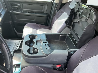 2017 RAM 1500 Tradesman Crew Cab 4x2 6'4" Box