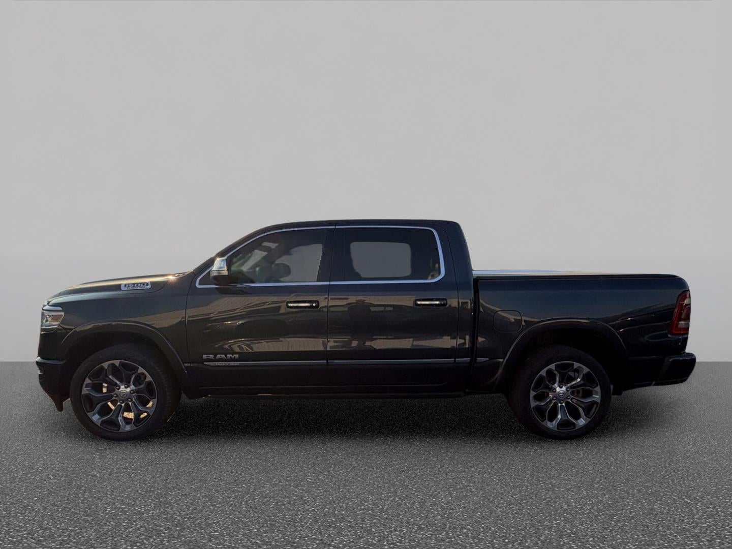 2021 RAM 1500 Limited Crew Cab 4x4 5'7" Box