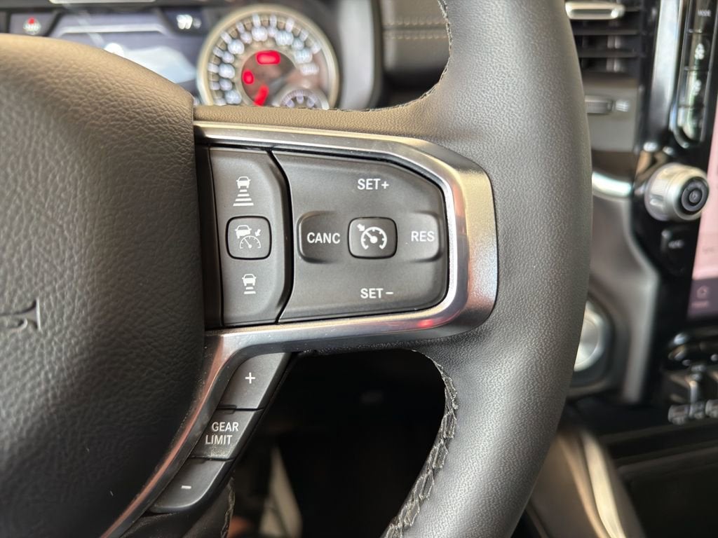 2025 RAM 1500 Laramie Crew Cab 4x4 5'7" Box