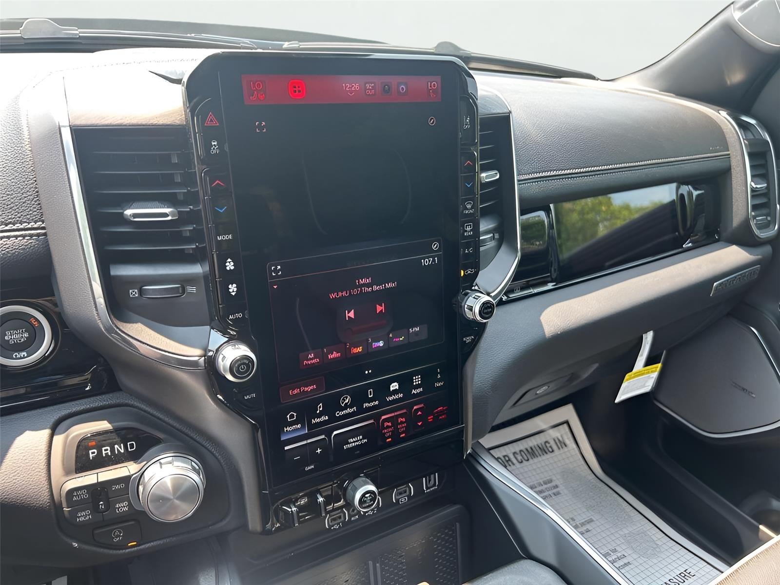 2026 RAM 1500 Laramie Crew Cab 4x4 5'7" Box