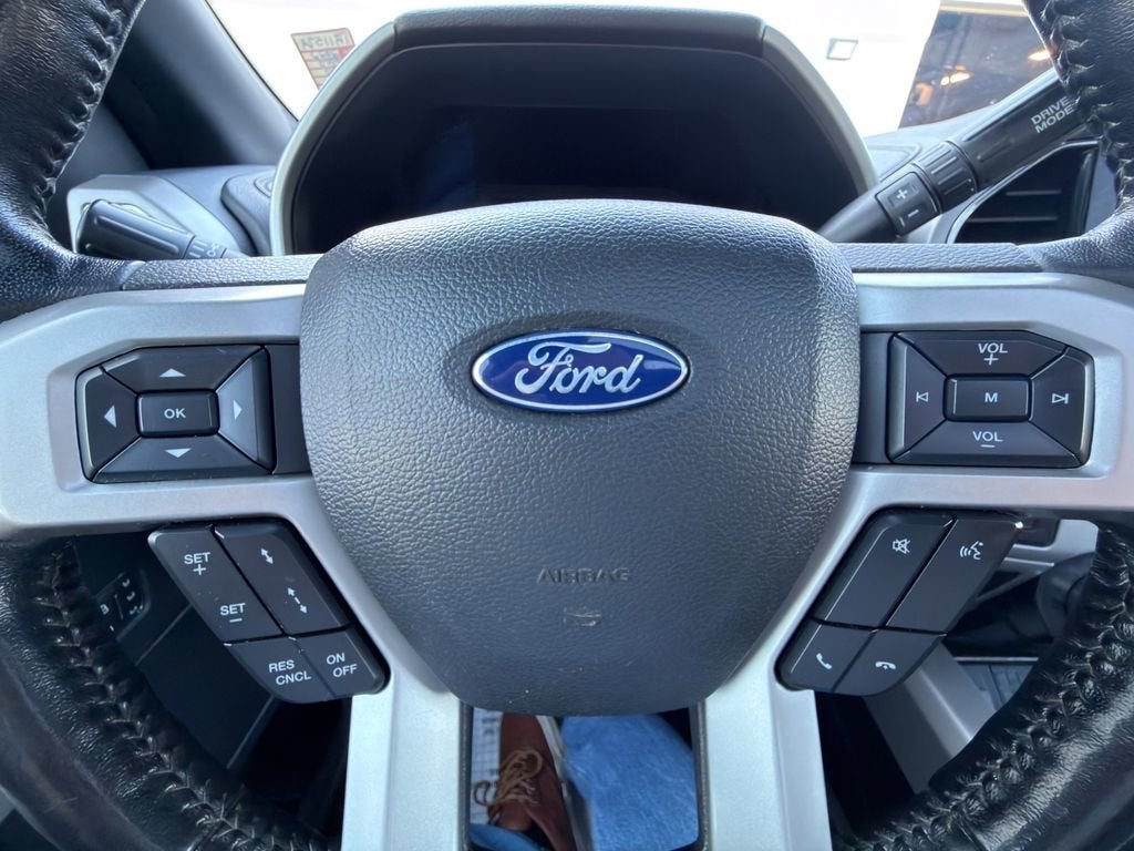 2022 Ford F-350 LARIAT