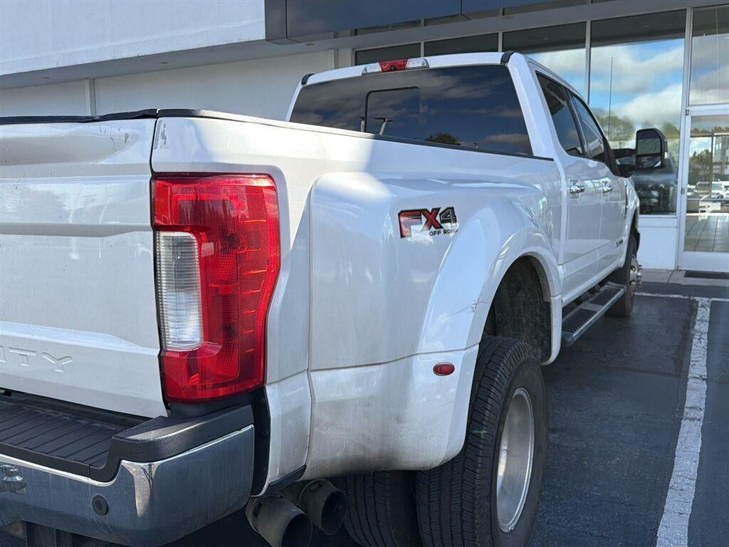 2019 Ford F-350 LARIAT