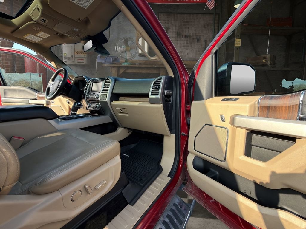 2015 Ford F-150 LARIAT