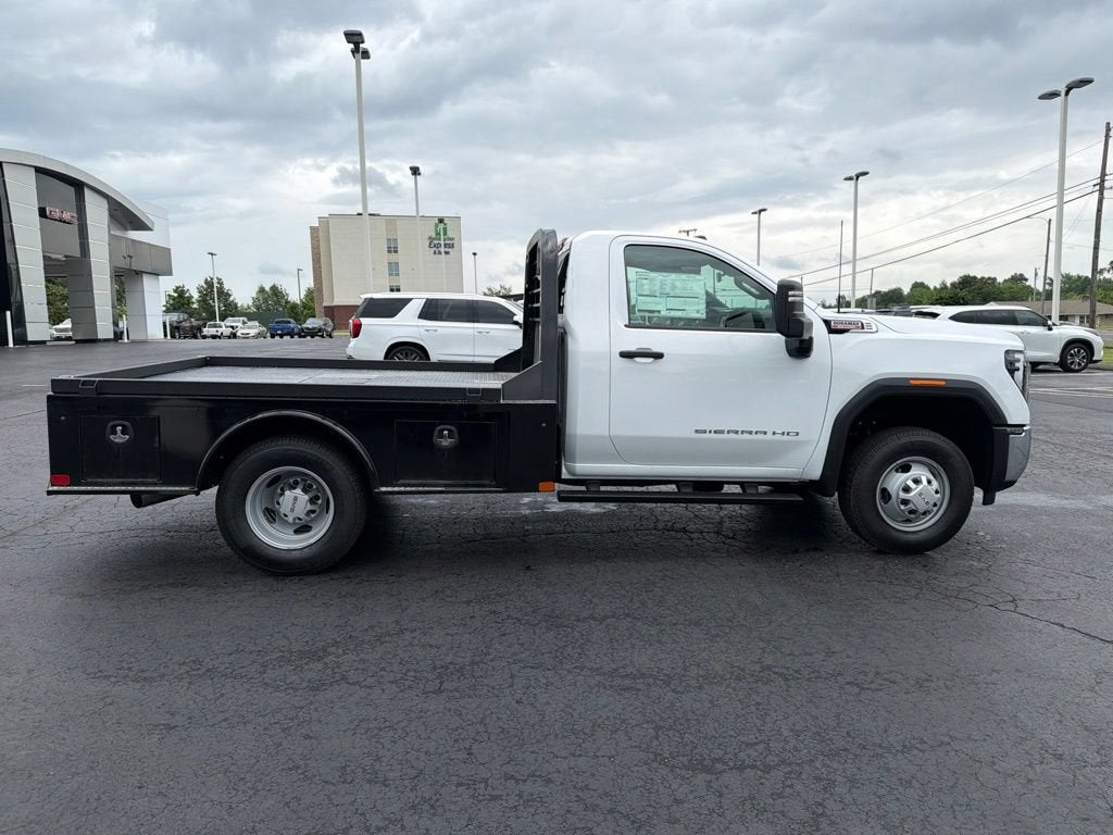 2026 GMC Sierra 3500 HD Chassis Cab Pro