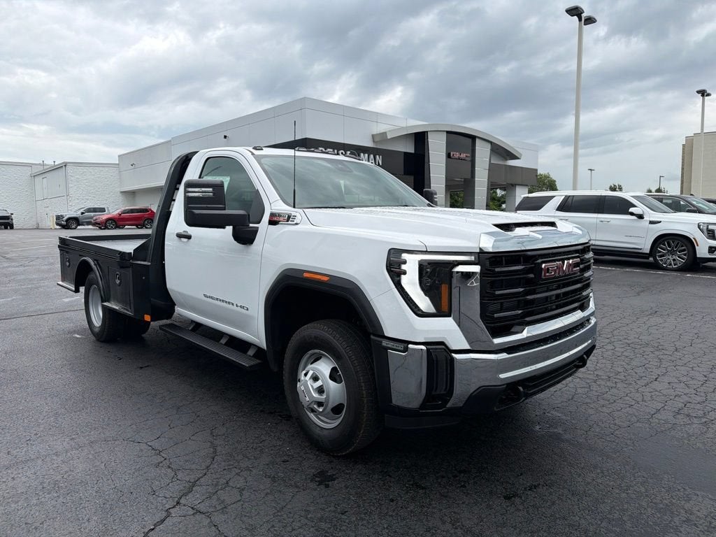 2026 GMC Sierra 3500 HD Chassis Cab Pro