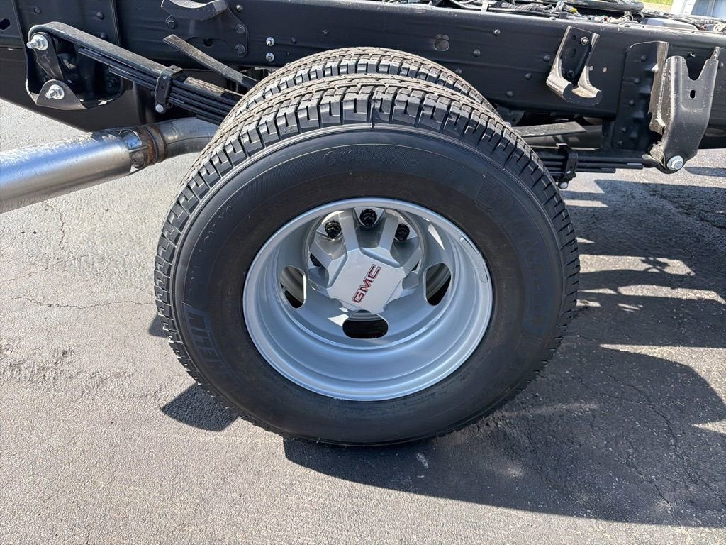 2026 GMC Sierra 3500 HD Chassis Cab Pro