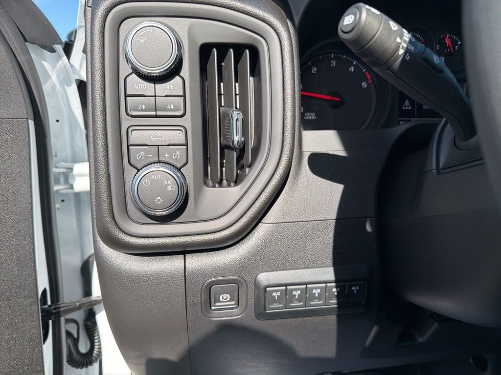 2026 GMC Sierra 3500 HD Chassis Cab Pro