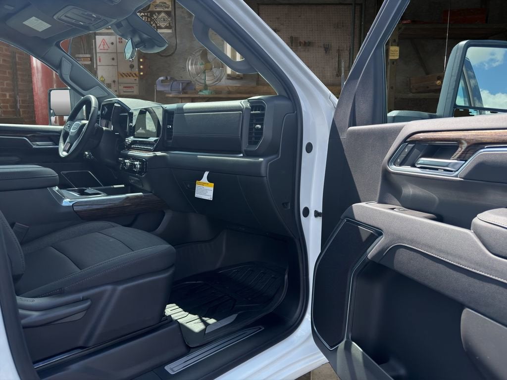 2026 GMC Sierra 3500 HD Chassis Cab SLE