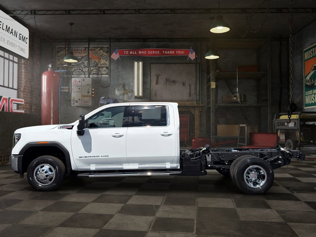 2026 GMC Sierra 3500 HD Chassis Cab SLE