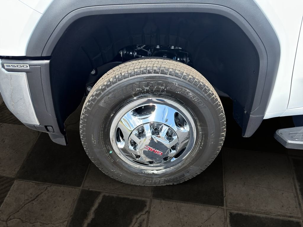 2026 GMC Sierra 3500 HD Chassis Cab SLE