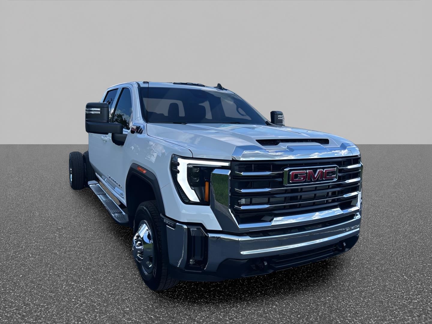 2026 GMC Sierra 3500 HD Chassis Cab SLE