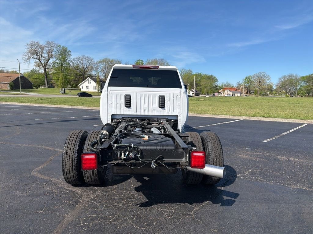2026 GMC Sierra 3500 HD Chassis Cab SLE