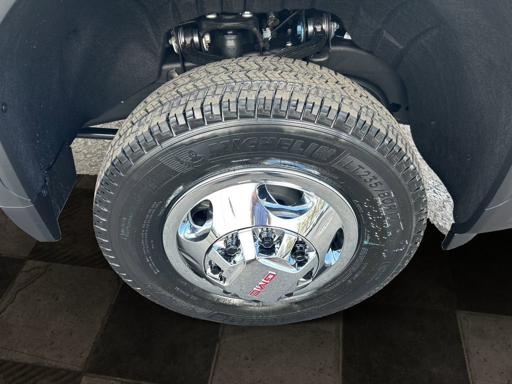 2026 GMC Sierra 3500 HD Chassis Cab SLE