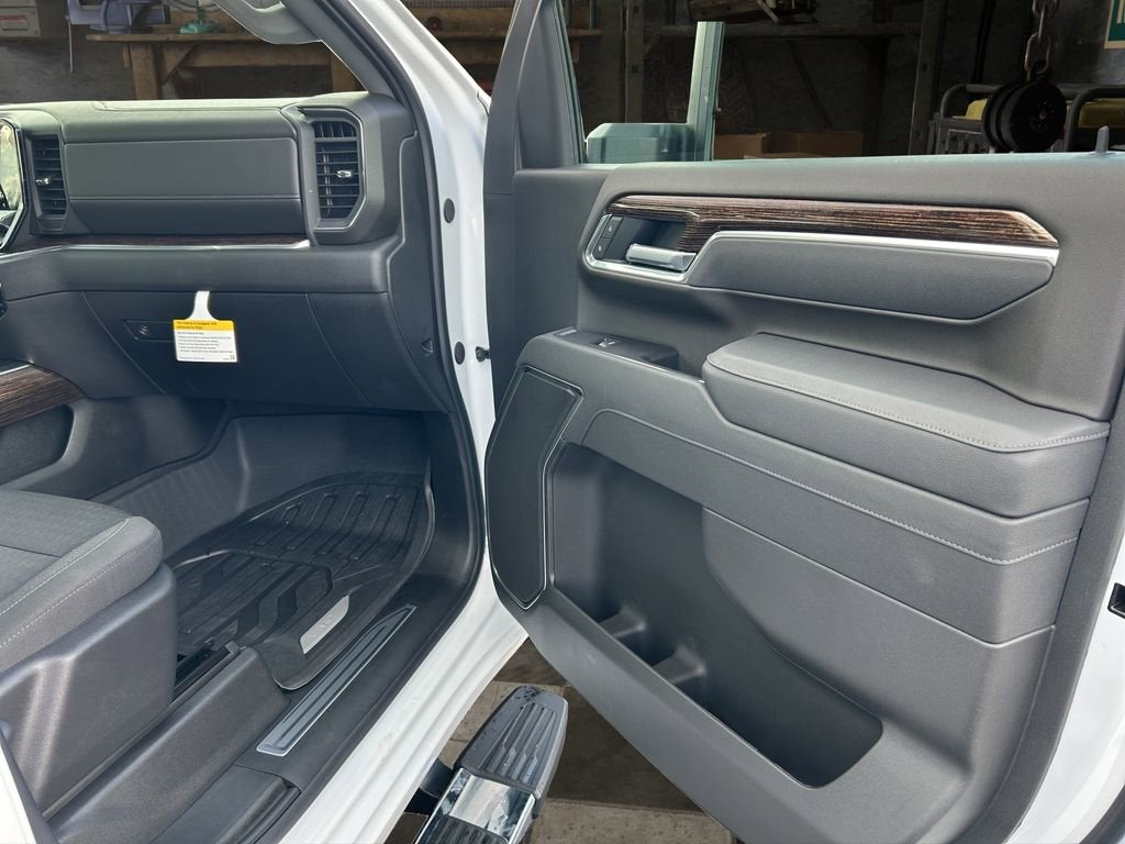 2026 GMC Sierra 3500 HD Chassis Cab SLE