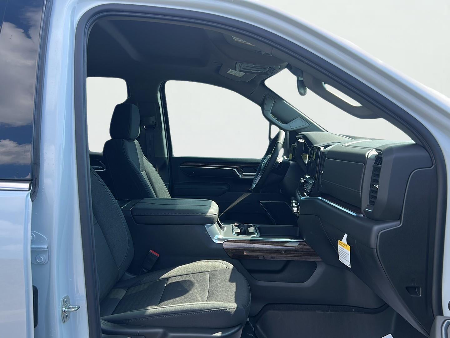2026 GMC Sierra 3500 HD Chassis Cab SLE