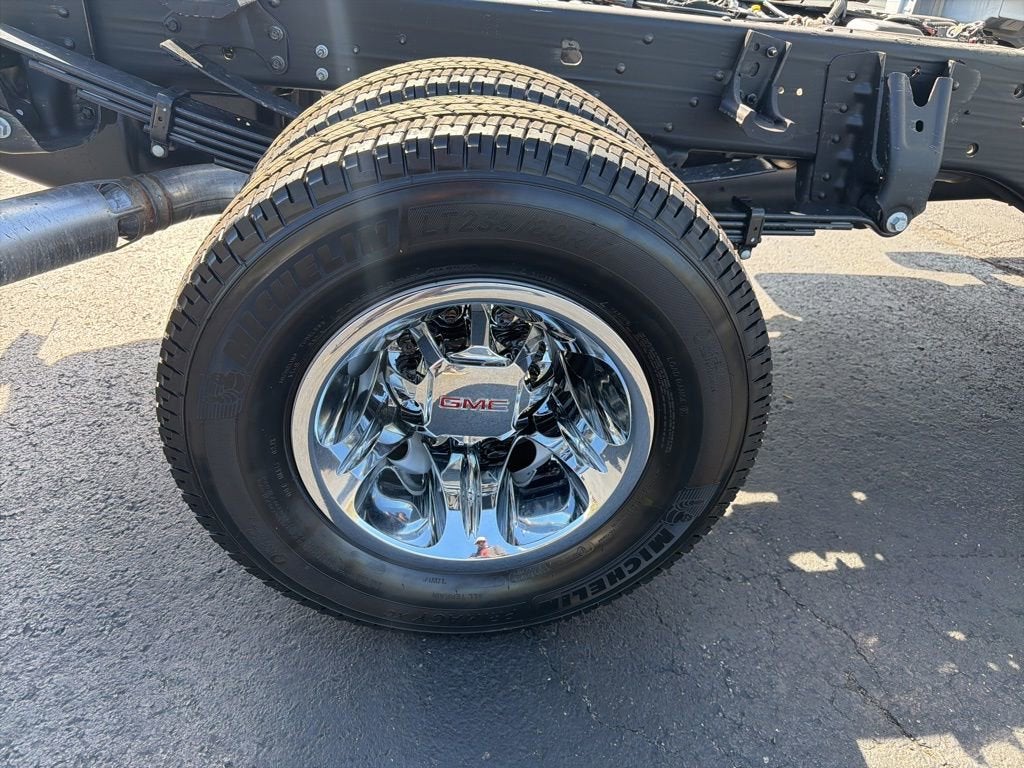 2026 GMC Sierra 3500 HD Chassis Cab SLE