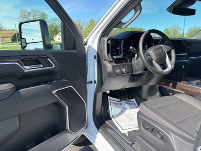 2026 GMC Sierra 3500 HD Chassis Cab SLE