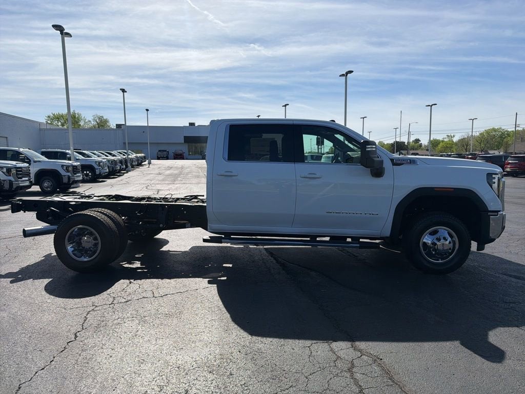 2026 GMC Sierra 3500 HD Chassis Cab SLE