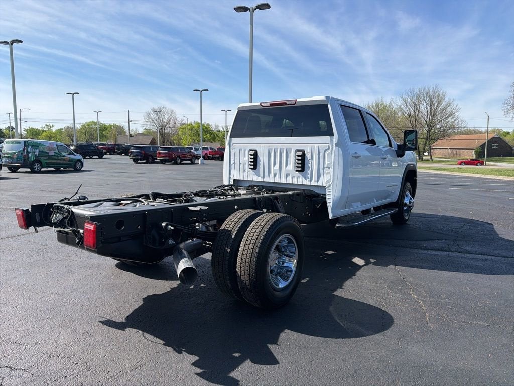 2026 GMC Sierra 3500 HD Chassis Cab SLE