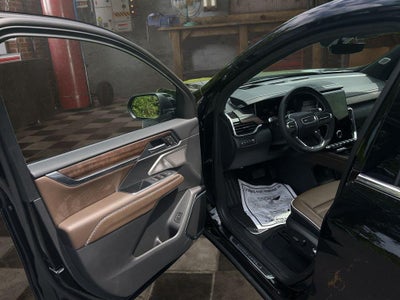 2027 GMC Acadia Denali Ultimate