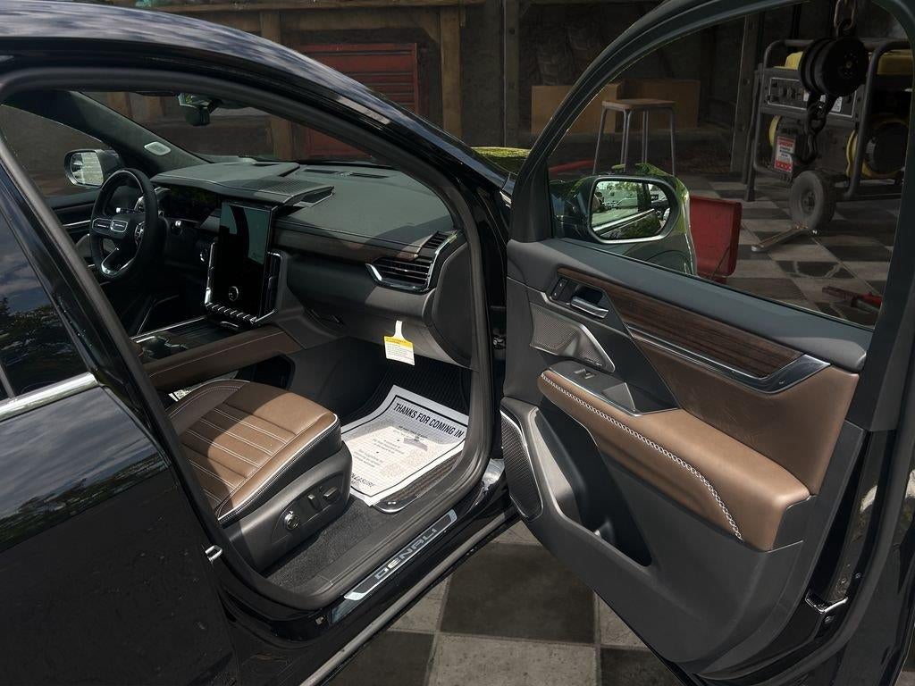2027 GMC Acadia Denali Ultimate