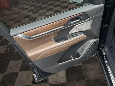 2027 GMC Acadia Denali Ultimate