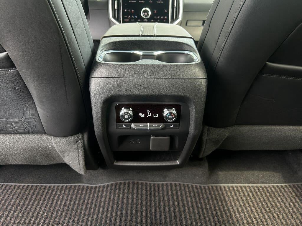 2027 GMC Acadia Denali Ultimate