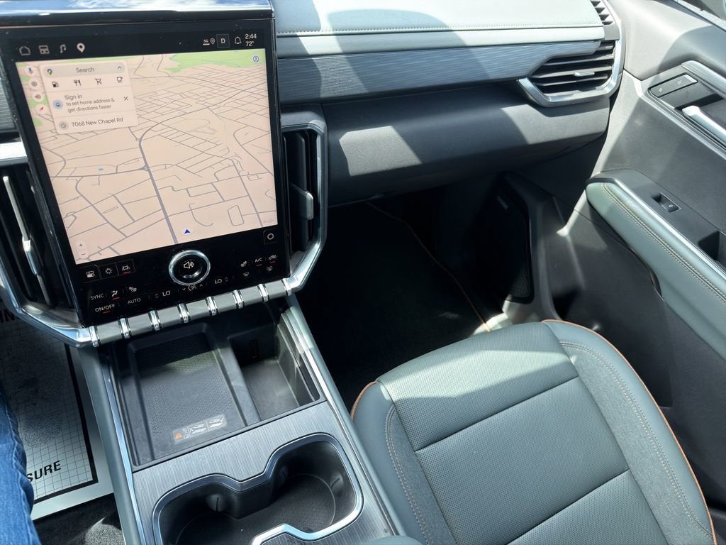 2025 GMC Acadia AT4