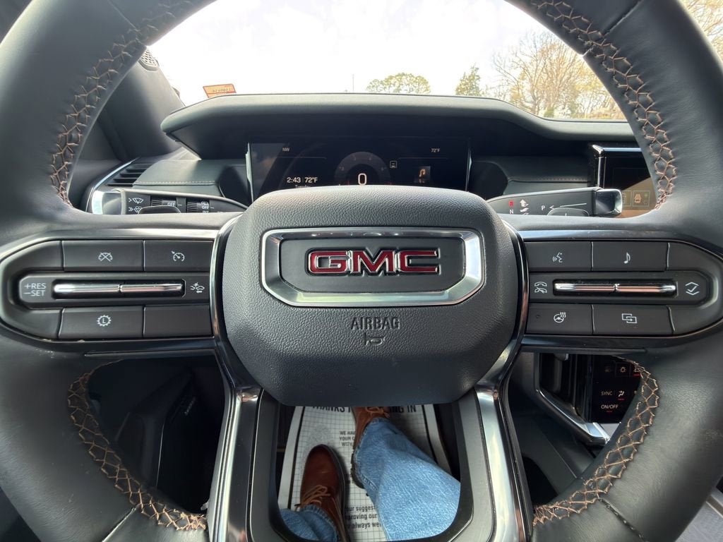 2025 GMC Acadia AT4