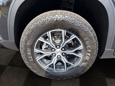 2025 GMC Acadia AT4