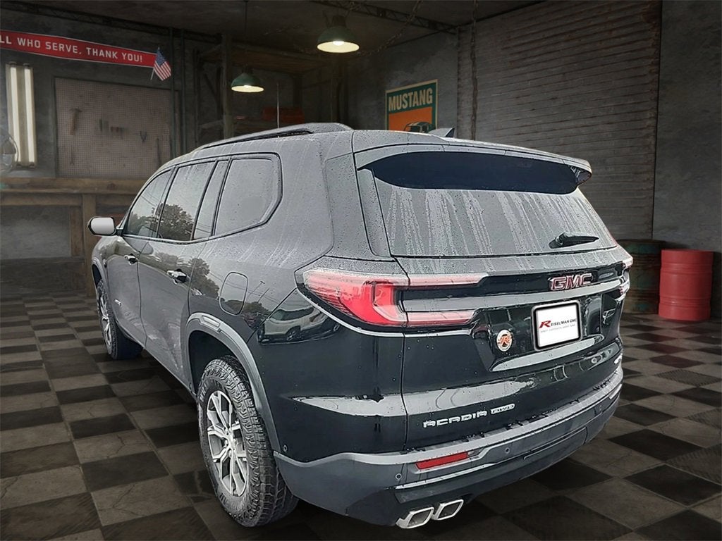 2025 GMC Acadia AT4