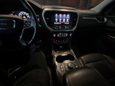 2021 GMC Acadia SLT
