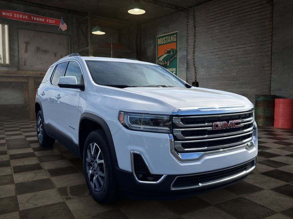 2023 GMC Acadia SLT