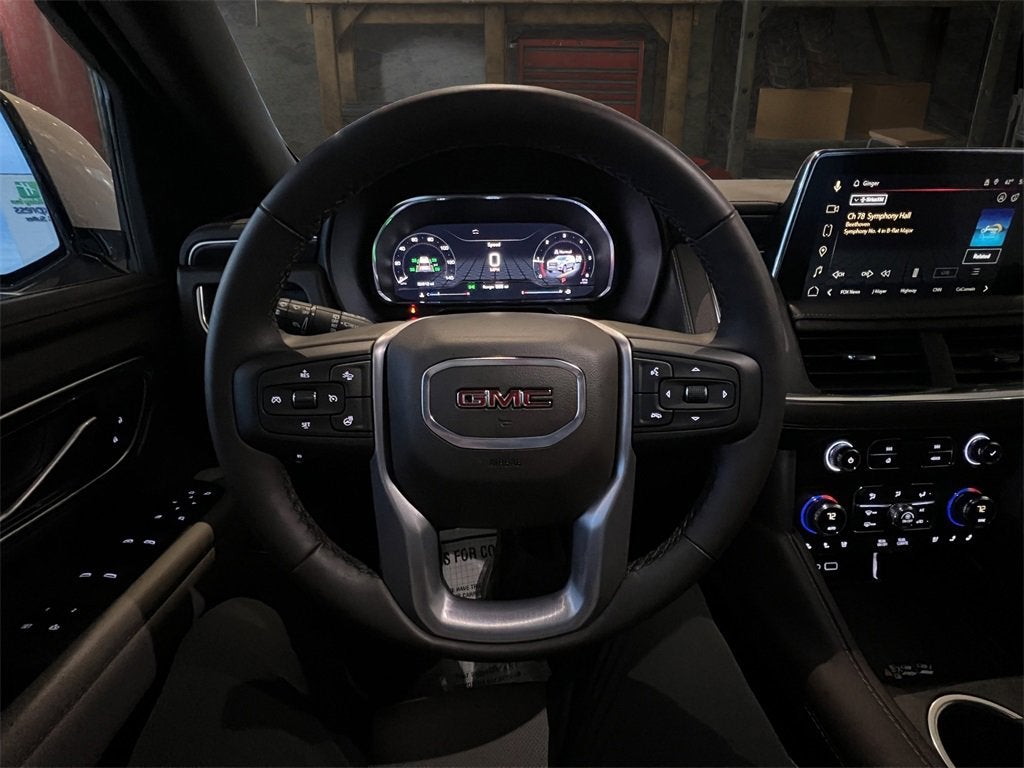 2024 GMC Yukon SLT