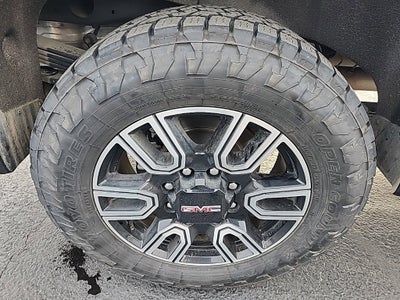2023 GMC Sierra 2500 HD AT4