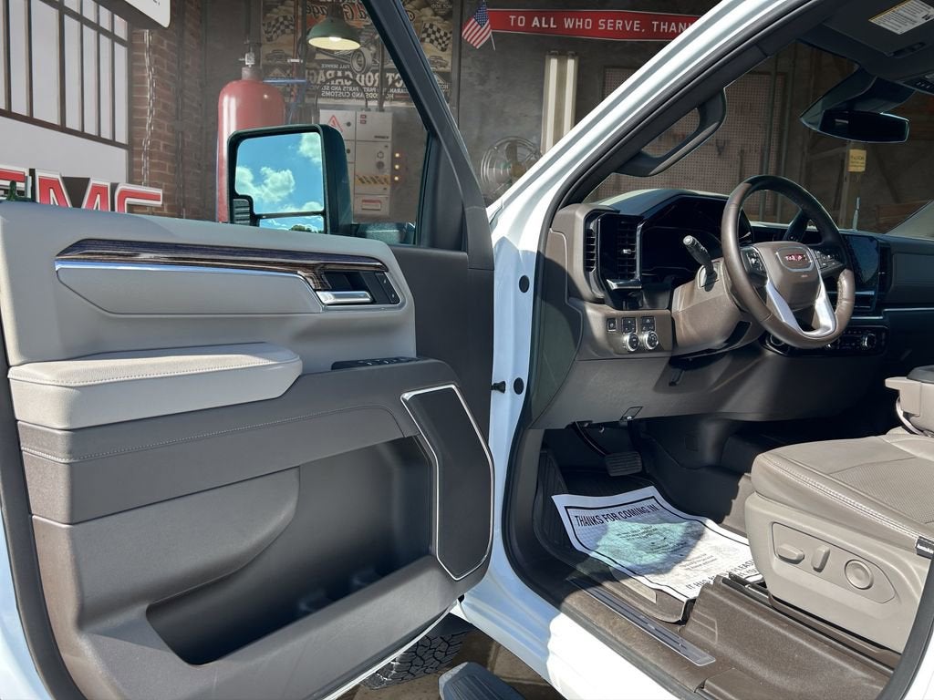 2025 GMC Sierra 2500 HD SLE