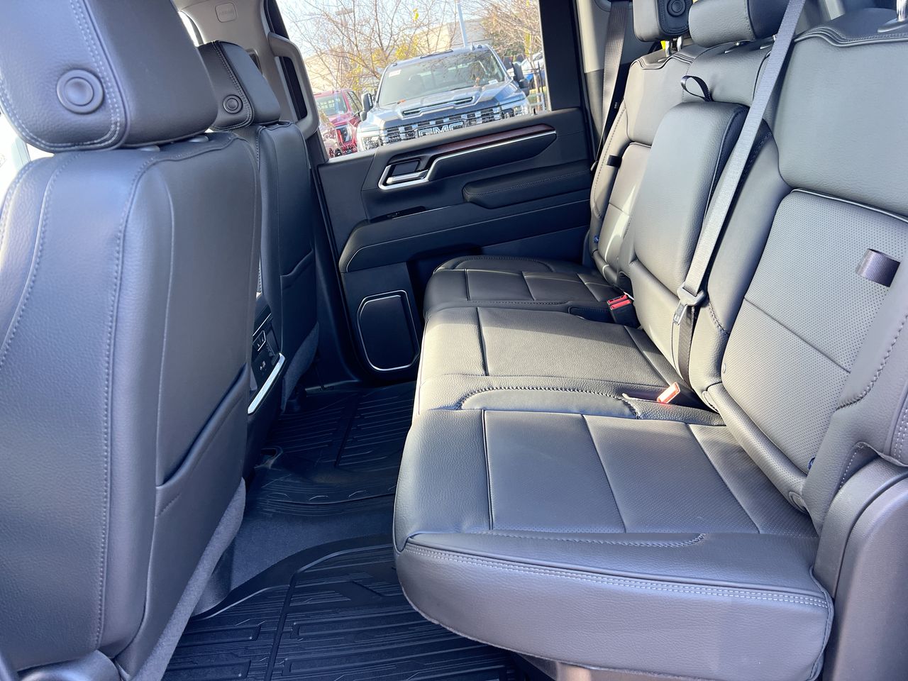 2026 GMC Sierra 3500 HD Denali DRW