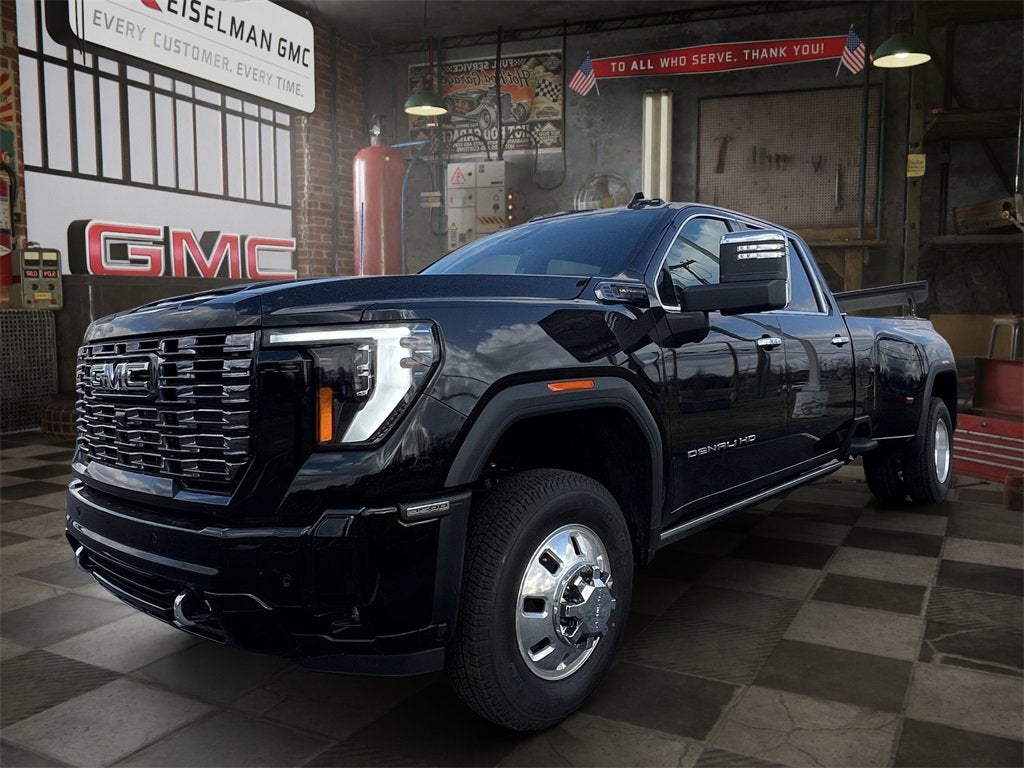 2026 GMC Sierra 3500 HD Denali Ultimate DRW