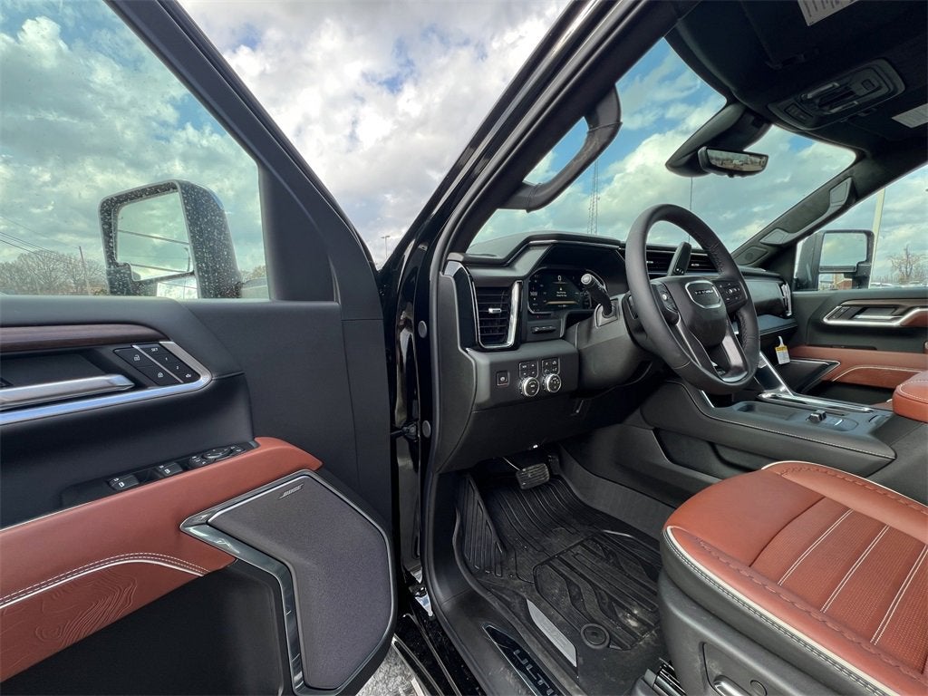 2026 GMC Sierra 3500 HD Denali Ultimate DRW