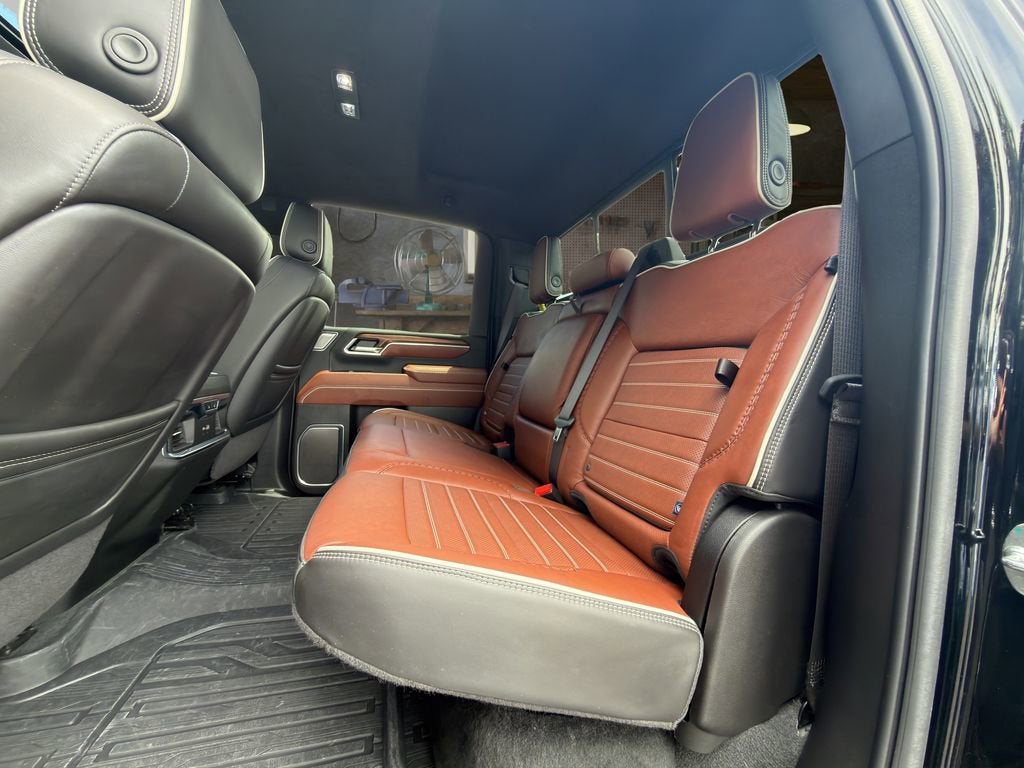 2025 GMC Sierra 3500 HD Denali Ultimate DRW