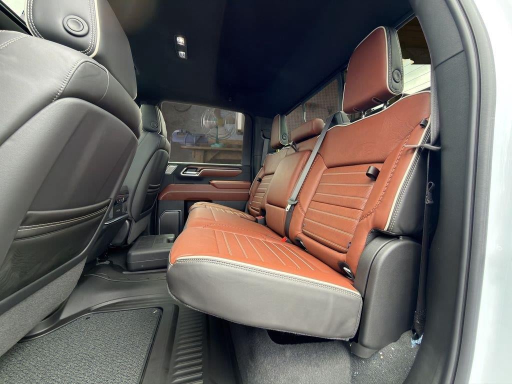 2026 GMC Sierra 3500 HD Denali Ultimate DRW
