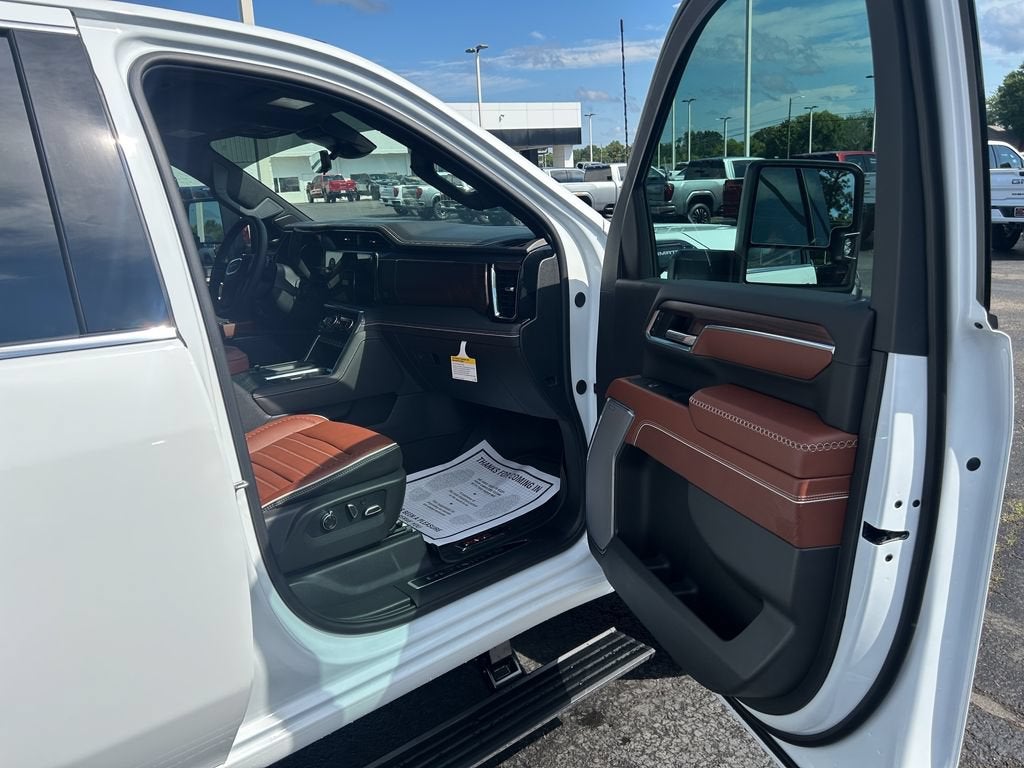 2026 GMC Sierra 3500 HD Denali Ultimate DRW