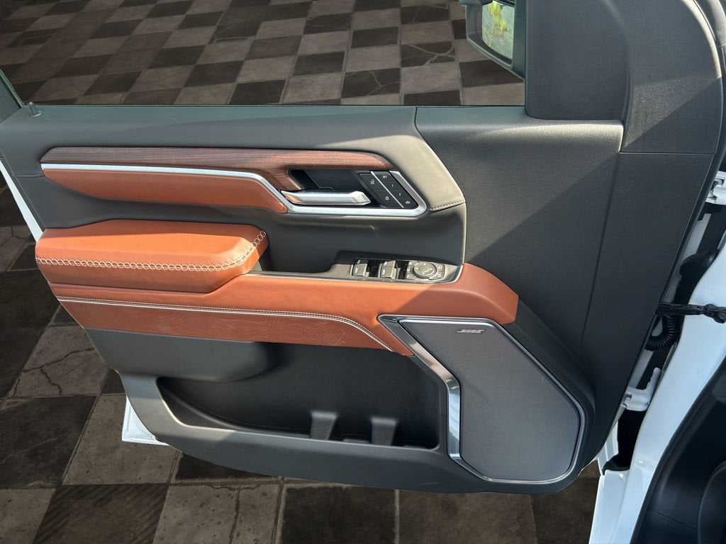 2026 GMC Sierra 3500 HD Denali Ultimate DRW