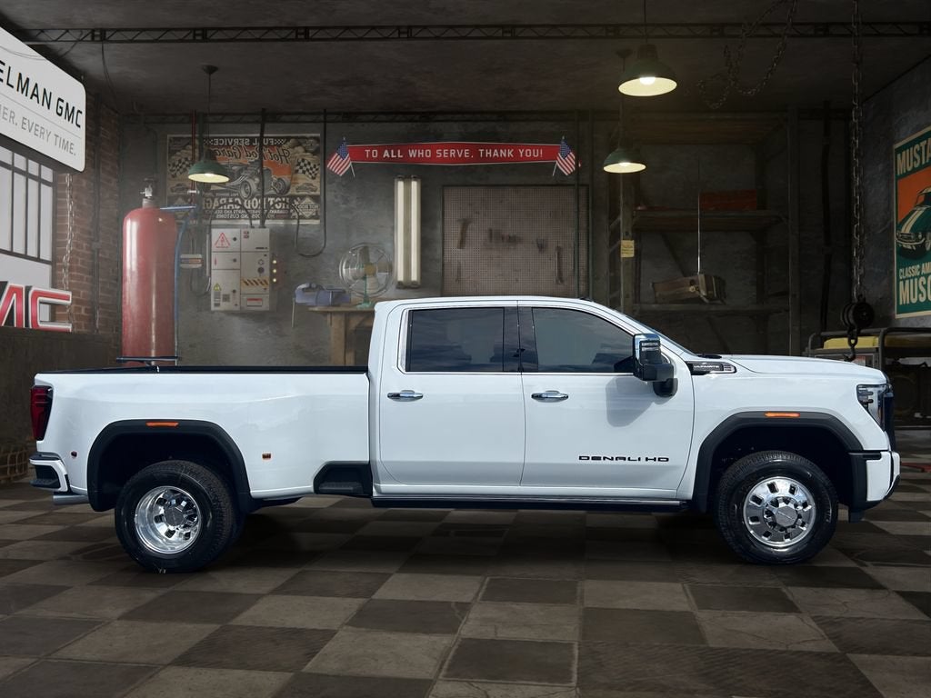 2026 GMC Sierra 3500 HD Denali Ultimate DRW
