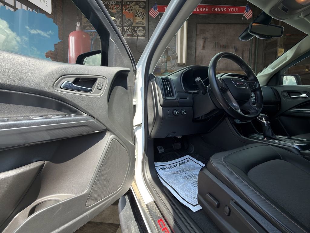 2022 GMC Canyon AT4 - Cloth