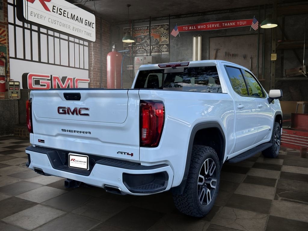 2022 GMC Sierra 1500 AT4