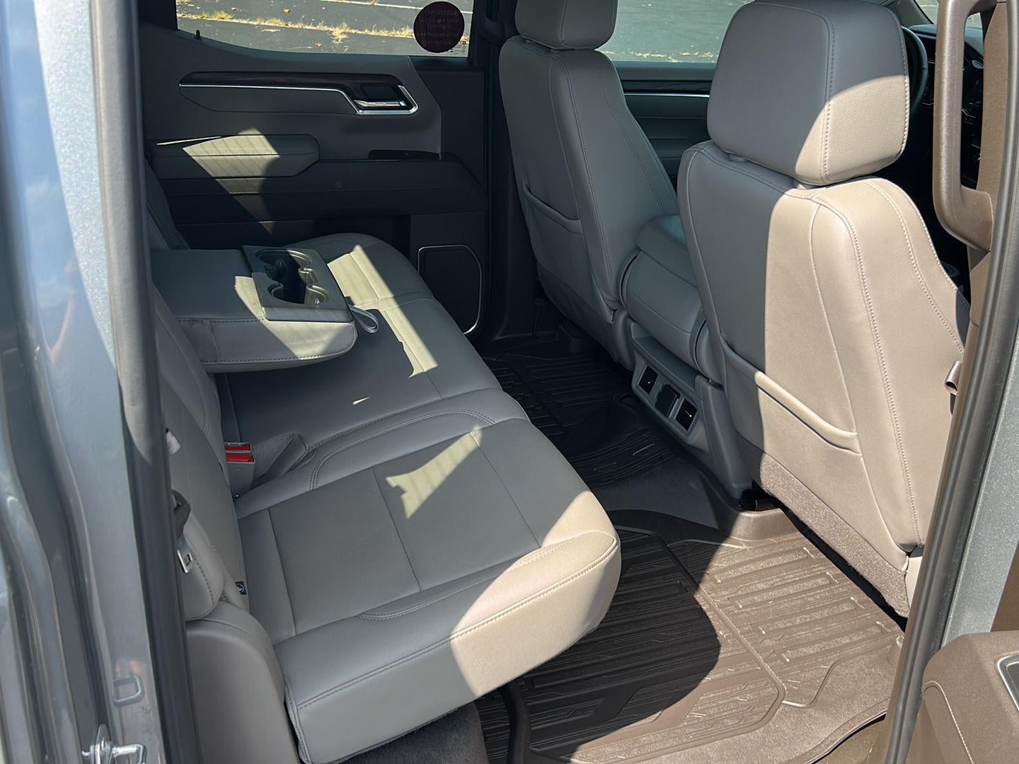 2025 GMC Sierra 1500 SLT - Photo 13
