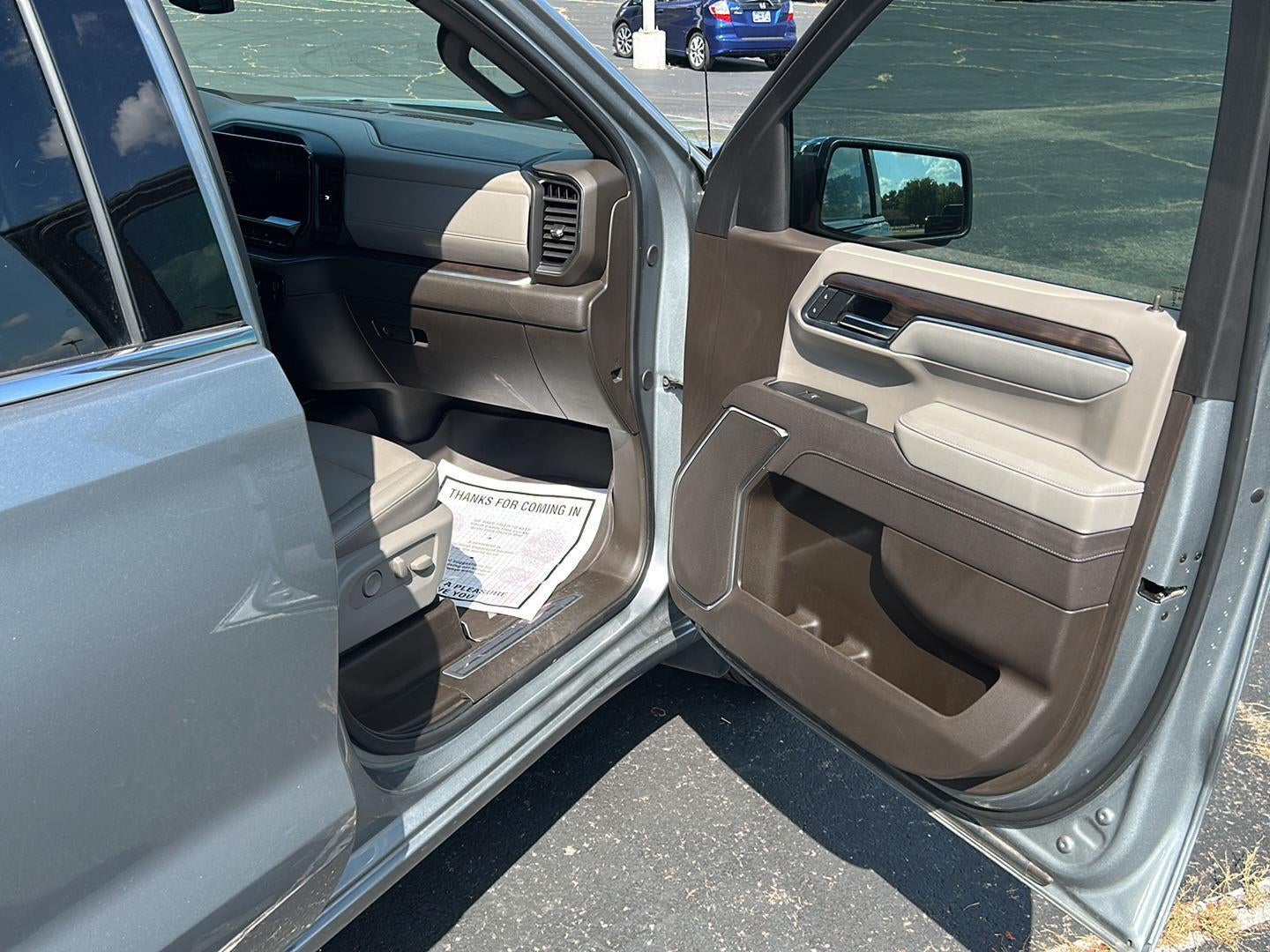 2025 GMC Sierra 1500 SLT - Photo 15