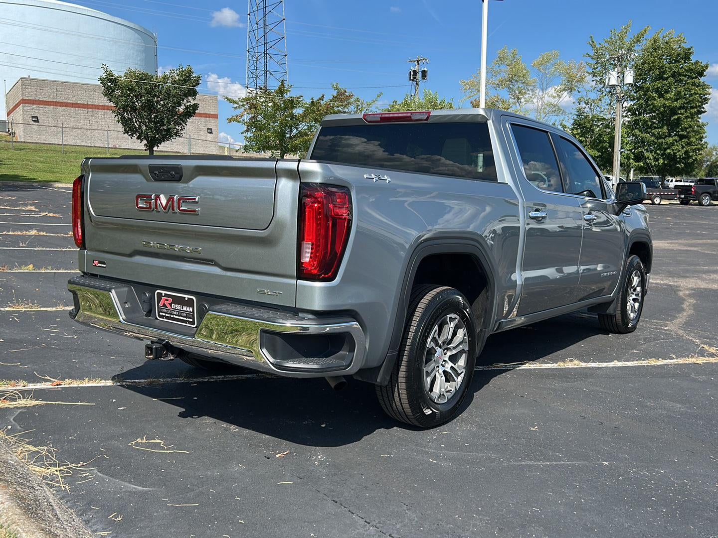 2025 GMC Sierra 1500 SLT - Photo 7